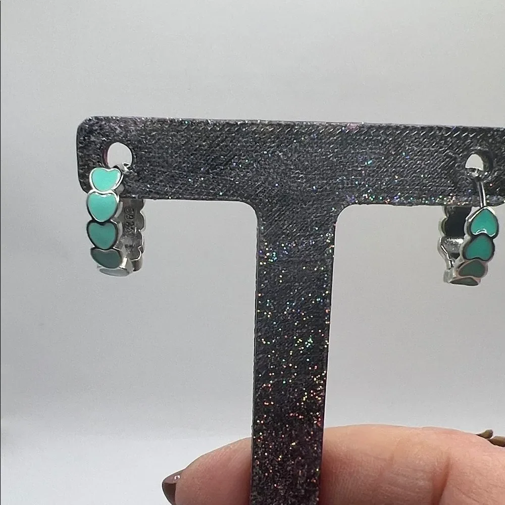 Silver and Green Heart Hoop Earrings - New - S925